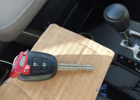 2015 Toyota Rav4 Xle z USA, uszkodzony, nr VIN 2T3WFREV3FW156345